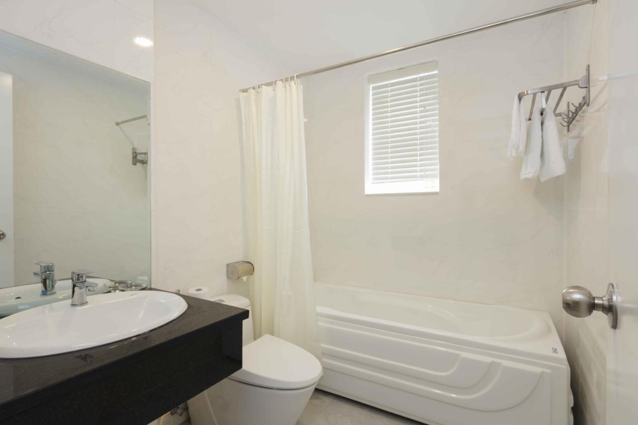Vien Dong Hotel 7 Ho Chi Minh City Exterior photo